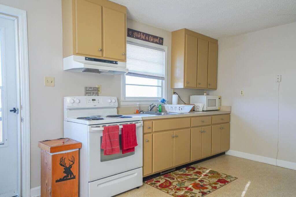 2Br Pet Friendly Home In Sneads Ferry With Parking Ngoại thất bức ảnh